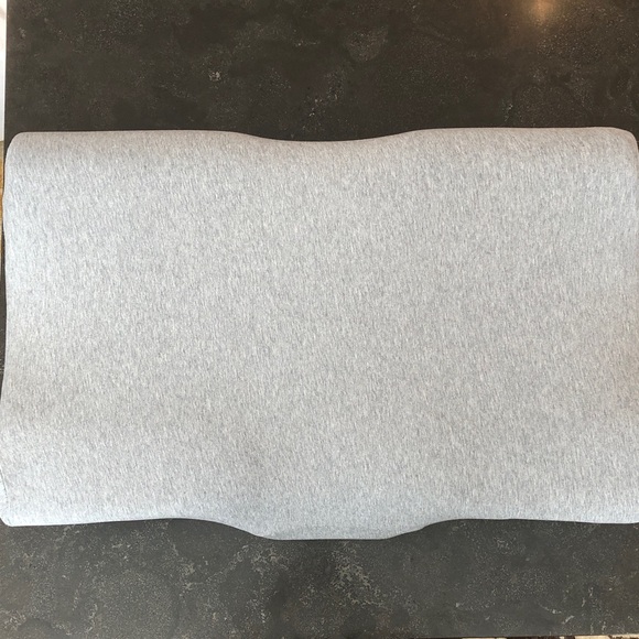 Ergonomic Contour Pillow in Light Gray - Supportive Neck Comfort New in box